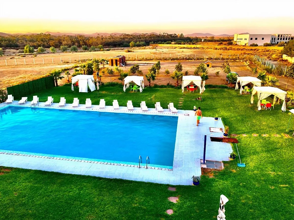 Bel Appartement 3 Chambres Et Grand Sejour, Sans Vis A Vis, Residence Familiale Marrakesh