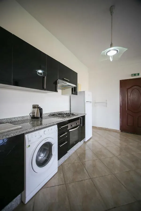 Bel Appartement 3 chambres et grand séjour, sans vis à vis, résidence familiale Marrakesh 0*,  Maroc